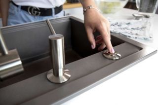 Пневматическая кнопка Omoikiri SW-01-LG